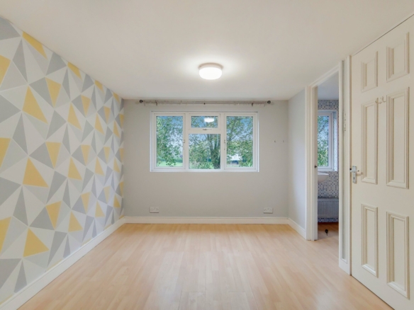 Richmond Crescent, London