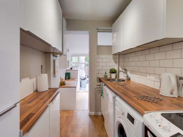 Westmoor Road, Greater London