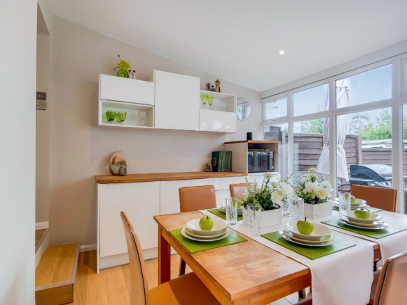 Westmoor Road, Greater London