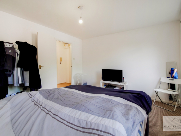 Chaffinch Close, London