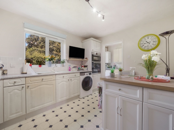 Dahlia Close, Waltham Cross