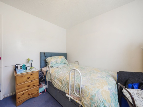 Dahlia Close, Waltham Cross