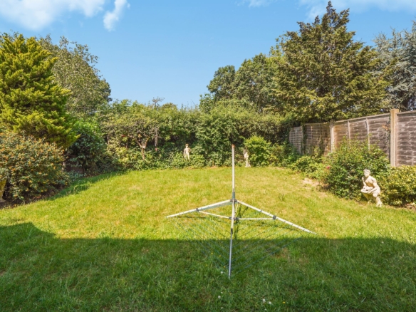 Dahlia Close, Waltham Cross
